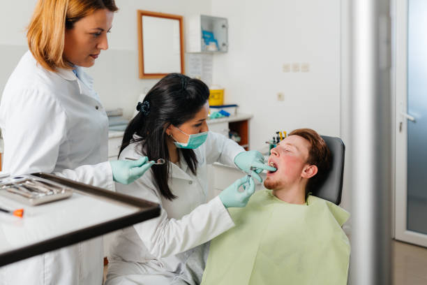 Best Emergency Dentist for Lost Fillings or Crowns in Deep River Center, CT